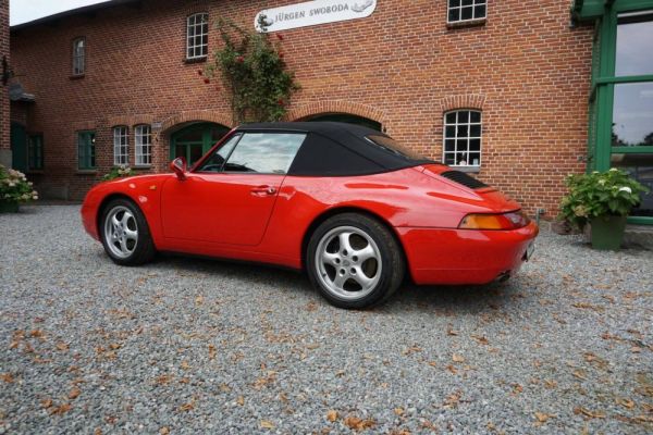 Porsche 911 Carrera 1995