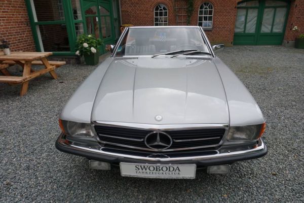 Mercedes-Benz 280 SL 1983 107167