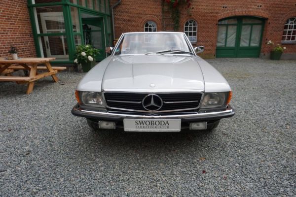 Mercedes-Benz 280 SL 1983 107168