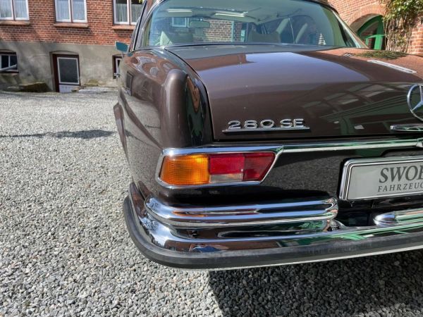 Mercedes-Benz 280 SE 3,5 1971 107195