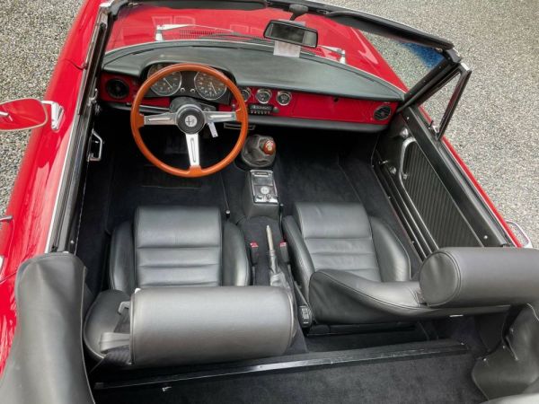 Alfa Romeo 1750 Spider 1973 107281