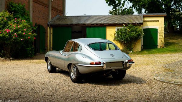 Jaguar E-Type 4.2 1965 101021