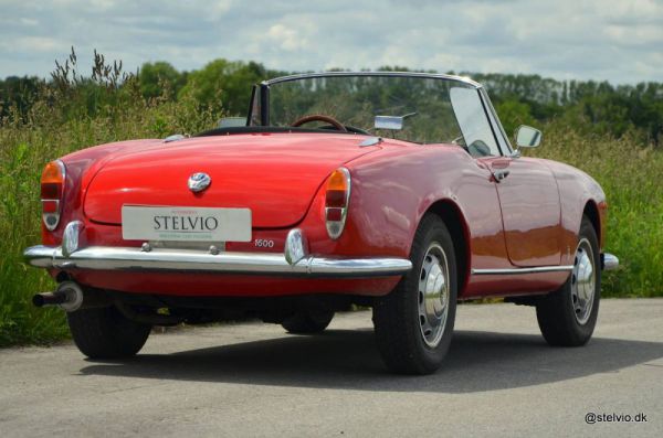 Alfa Romeo Giulia 1600 Spider 1964 49593