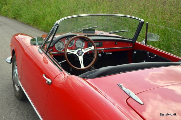 Alfa Romeo Giulia 1600 Spider 1964 49597