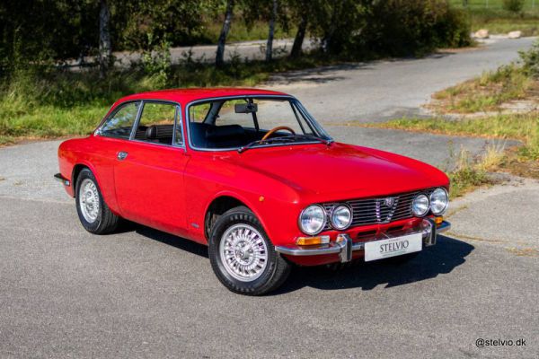 Alfa Romeo 2000 GT Veloce 1973 49604