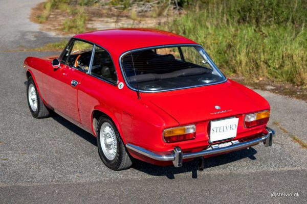 Alfa Romeo 2000 GT Veloce 1973 49608