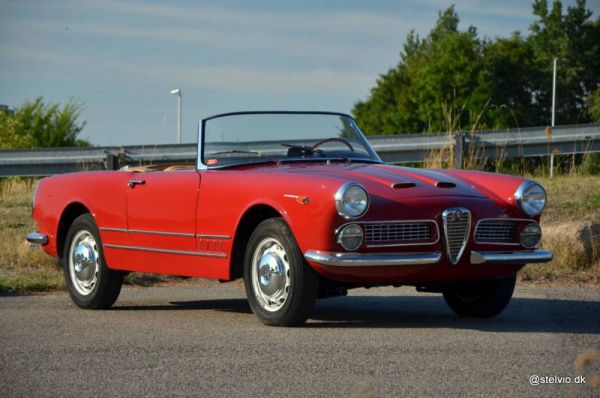 Alfa Romeo 2000 Spider 1960 94687