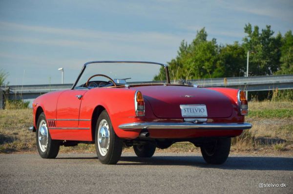 Alfa Romeo 2000 Spider 1960 94696