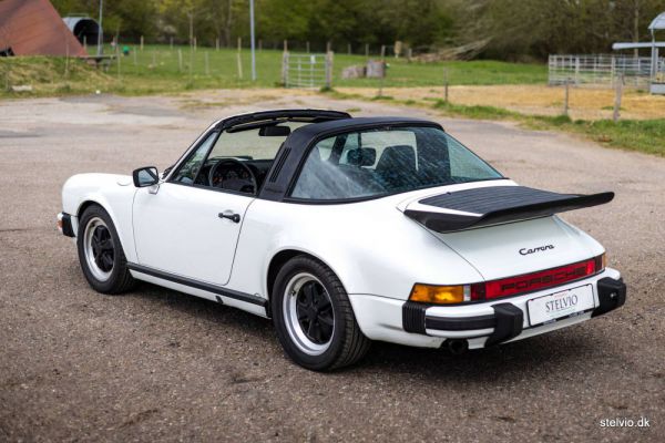 Porsche 911 Carrera 3.2 1984 94816