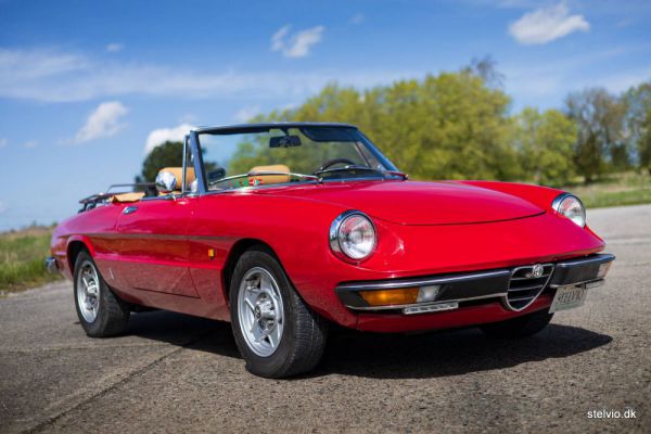 Alfa Romeo Spider Veloce 2000 1980 104023