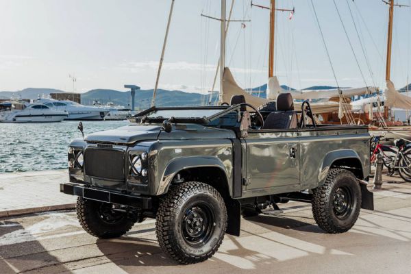 Land Rover Defender 90 1991