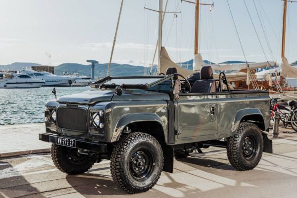 Land Rover Defender 90 1993