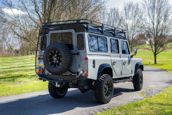 Land Rover Defender 110 1992 48093