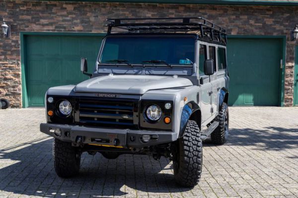 Land Rover Defender 110 1992 48095