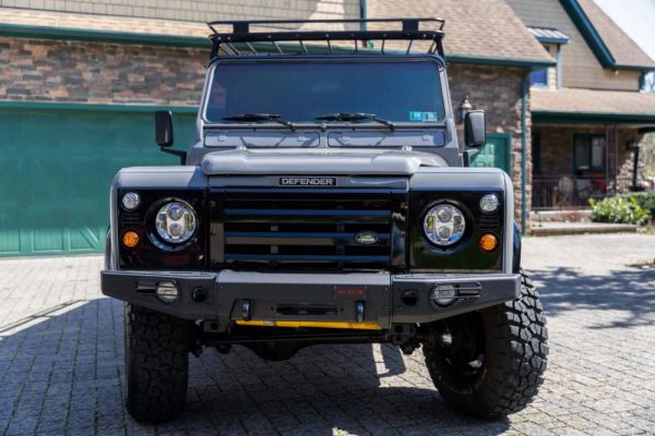 Land Rover Defender 110 1992 48096