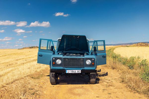 Land Rover Defender 110 1995 48112