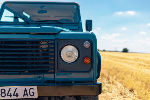 Land Rover Defender 110 1995 48113