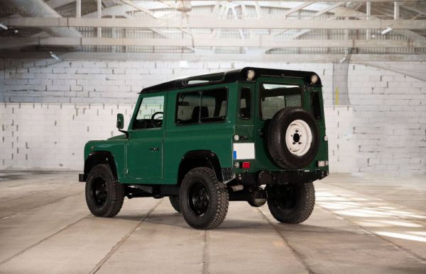 Land Rover Defender 90 1997 48149