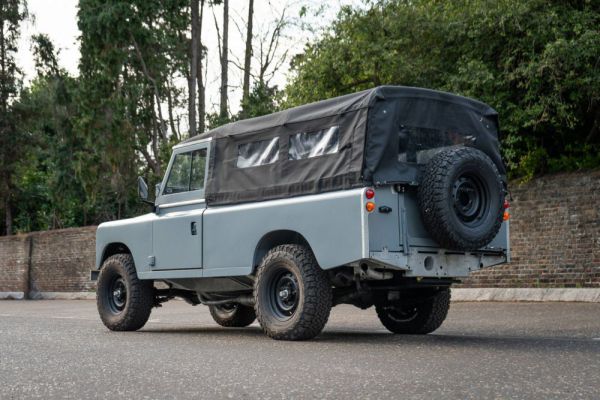 Land Rover 109 1970 97742