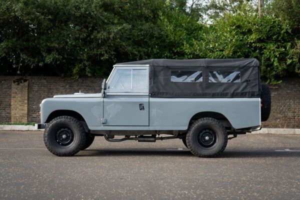 Land Rover 109 1970 97743