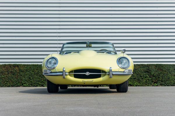 Jaguar E-Type 4.2 1966 42672