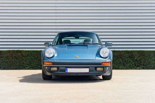 Porsche 911 Turbo 3.3 1988