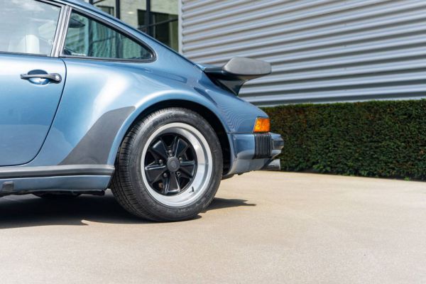 Porsche 911 Turbo 3.3 1988 84422