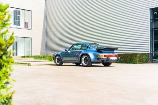 Porsche 911 Turbo 3.3 1988 84426