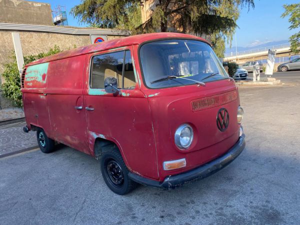 Volkswagen T2a panel van 1969