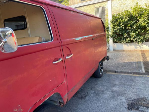 Volkswagen T2a panel van 1969 87828