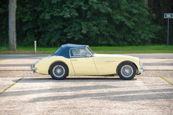 Austin-Healey 3000 Mk II (BT7) 1962 42322