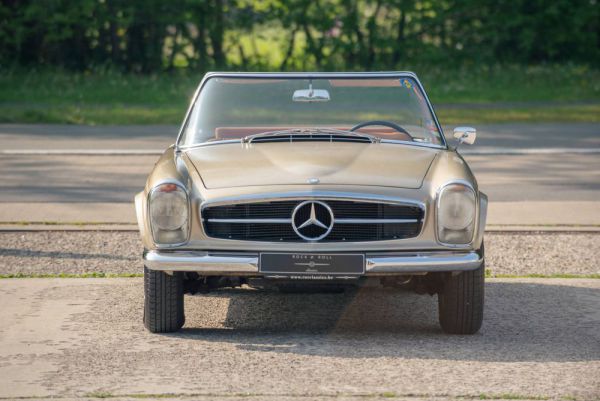 Mercedes-Benz 250 SL 1967 42388