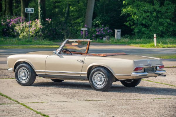 Mercedes-Benz 250 SL 1967 42390