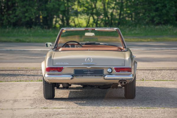 Mercedes-Benz 250 SL 1967 42391