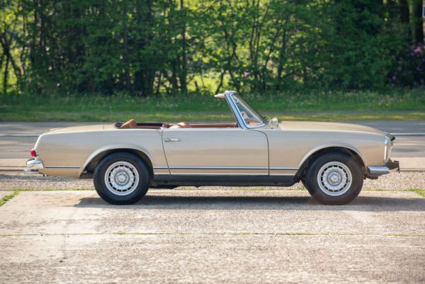 Mercedes-Benz 250 SL 1967 42393