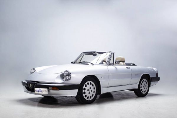 Alfa Romeo 2.0 Spider 1990 41305