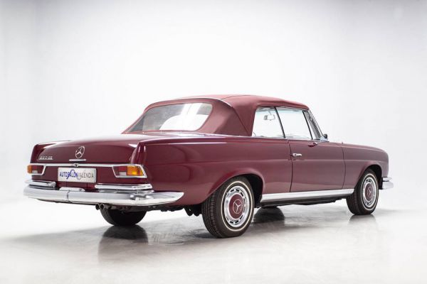 Mercedes-Benz 220 SE b 1965 41513