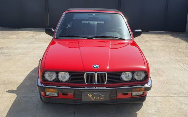 BMW 320i 1987