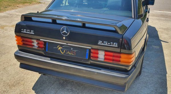 Mercedes-Benz 190 E 2.5-16 1989 40953