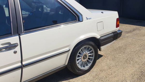 Volvo 780 Bertone 1986 41021