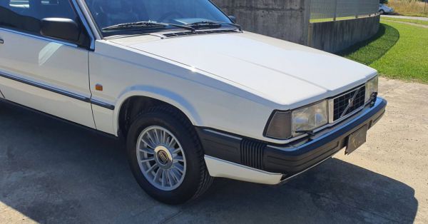 Volvo 780 Bertone 1986 41028