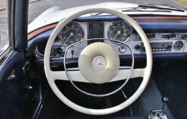 Mercedes-Benz 280 SL 1968 40041