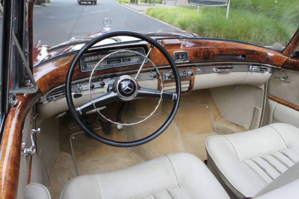 Mercedes-Benz 220 SE Cabriolet 1959 40055