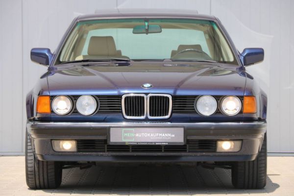 BMW 735iL 1988