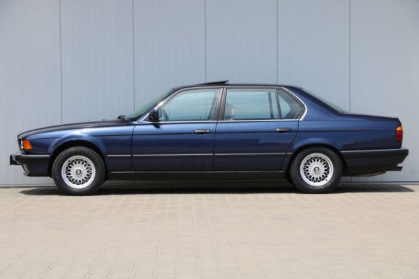 BMW 735iL 1988 73490