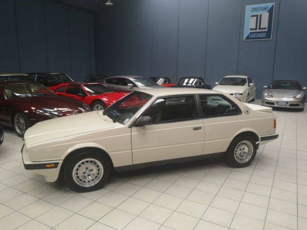 Maserati 222 1989 5749