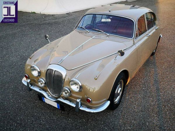 Daimler V8-250 1969 5768