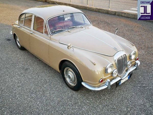 Daimler V8-250 1969 5772