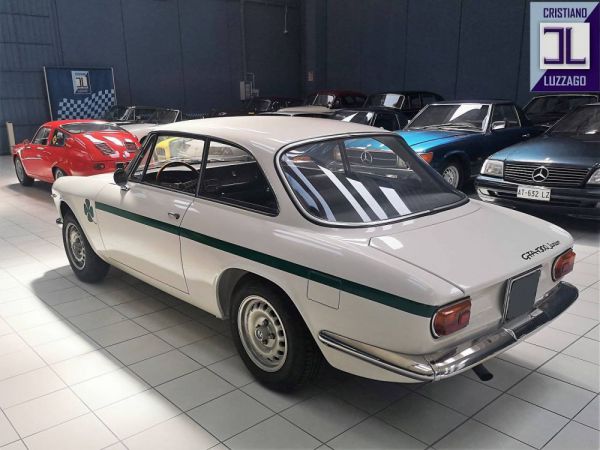 Alfa Romeo Giulia GTA 1300 Junior 1973 6196