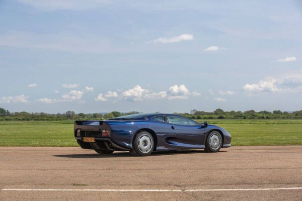 Jaguar XJ 220 1994 39585